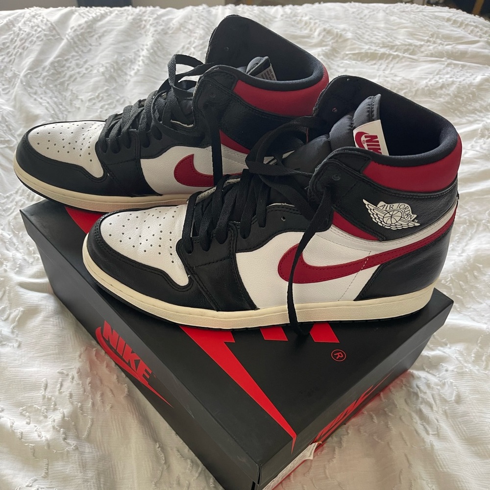 Jordan 1 Retro High size 12